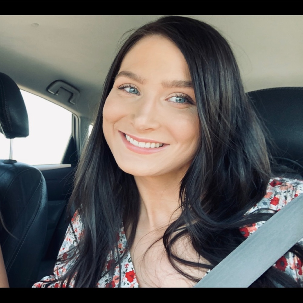 Meet your Posher, Lauren